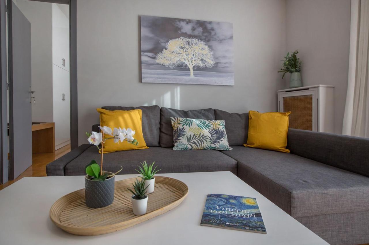 Cozy Apartment In Syntagma-Plaka By Ghh Атина Екстериор снимка