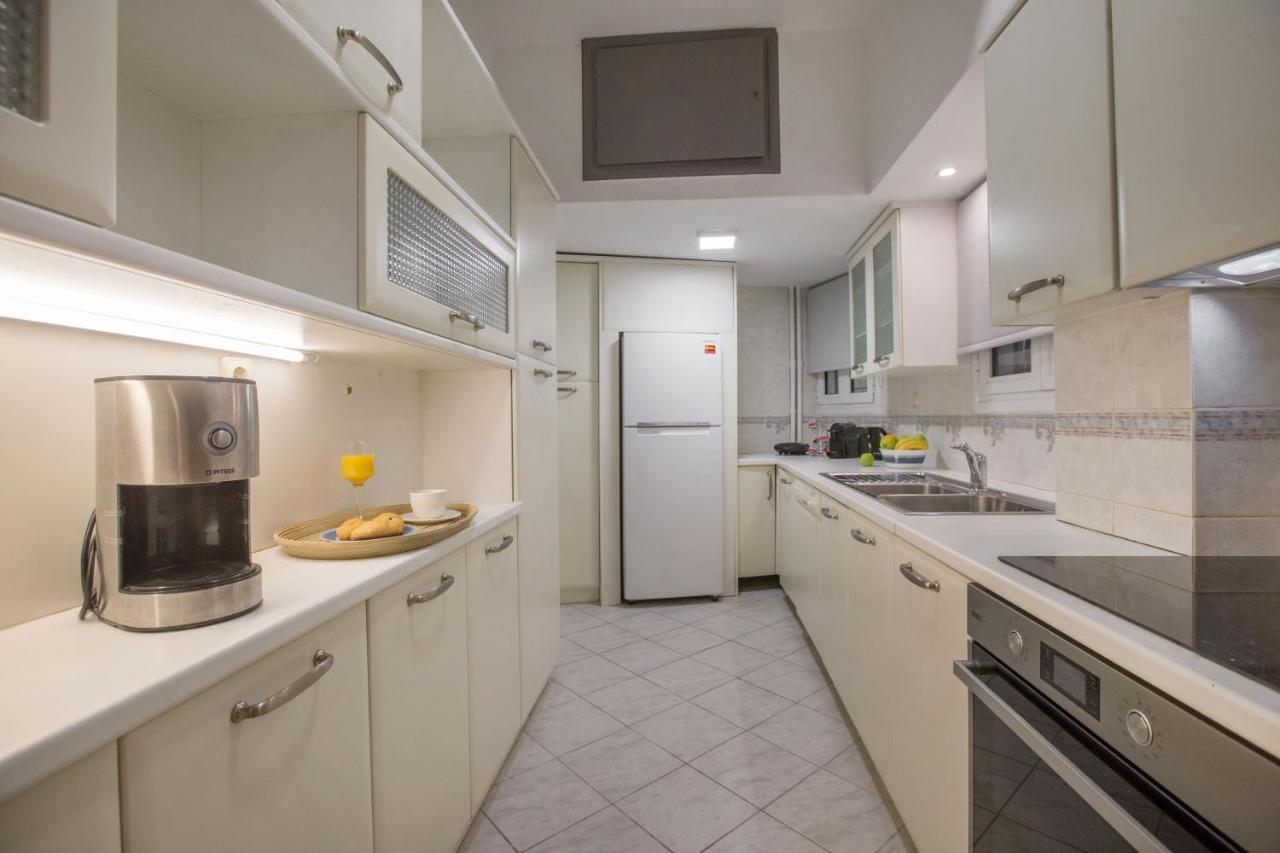 Cozy Apartment In Syntagma-Plaka By Ghh Атина Екстериор снимка